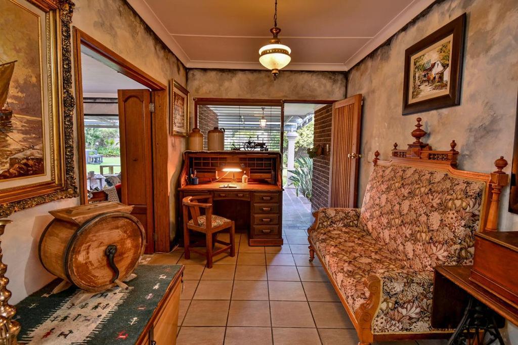 Iszis Guest House Bloemfontein Exterior photo