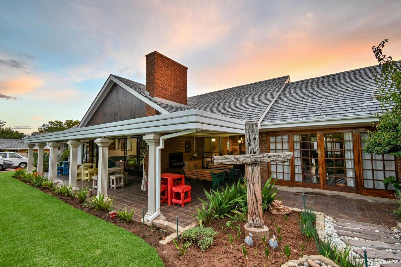 Iszis Guest House Bloemfontein Exterior photo